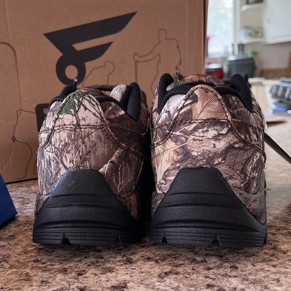 8 Fans Men’s Hunting Shoe - Picture 3 of 6